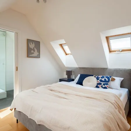 Lovely Loft With Views Near Charles Bridge By Easybnb Premium Prag