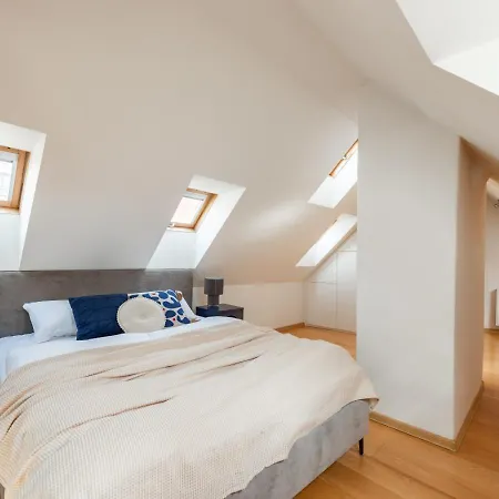 Apartment Lovely Loft With Views Near Charles Bridge By Easybnb Premium Prag